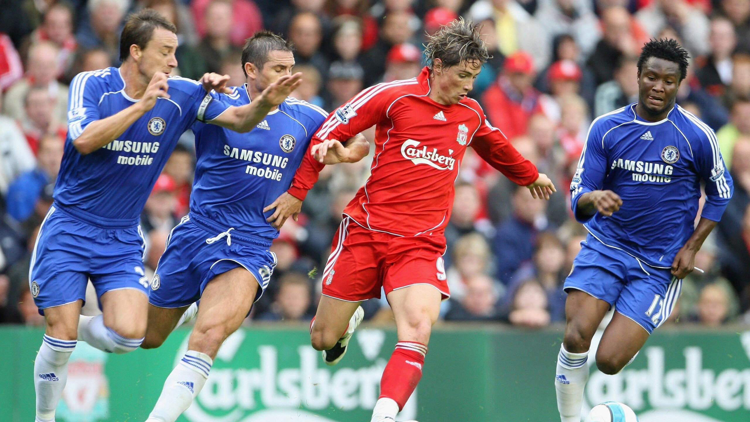 2018年西部决赛:库里在关键时刻连续远投六连中,帮助勇士逆转及时追平对手