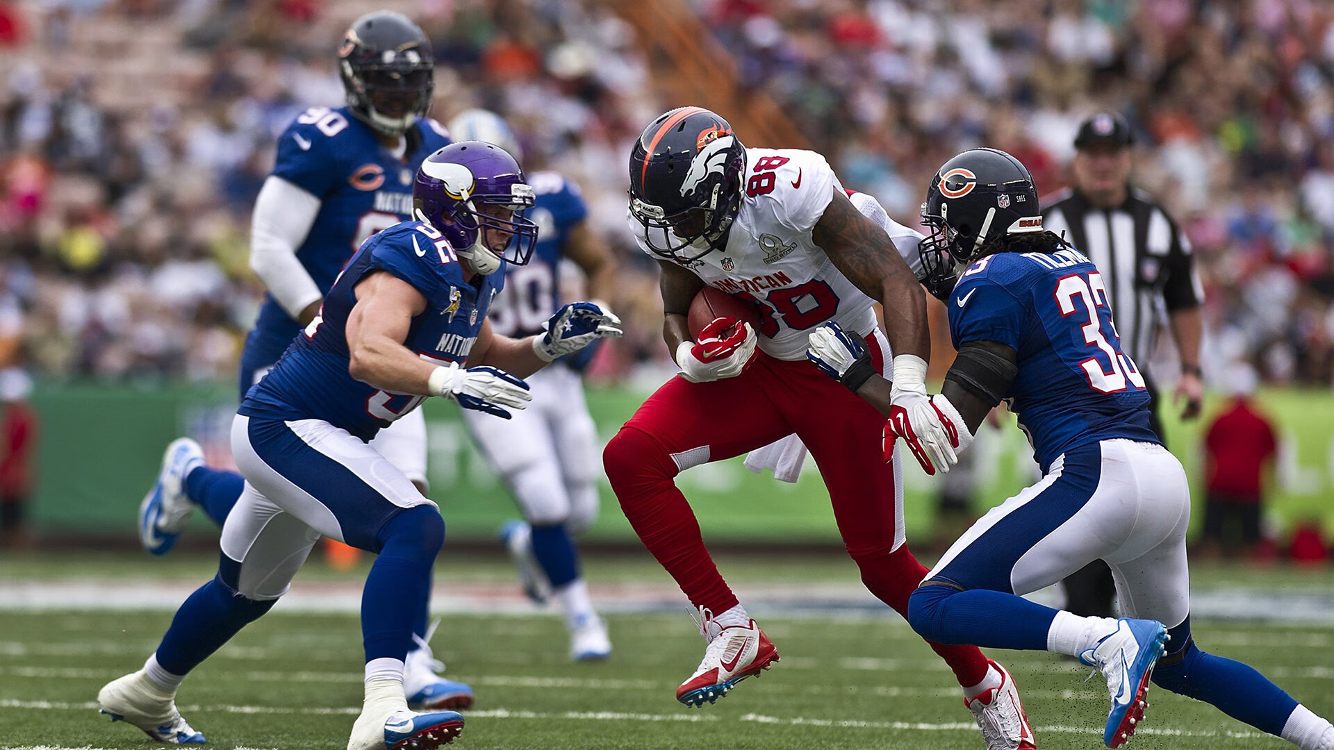 年轻门将神扑三连,助力胜利,足球年轻门将